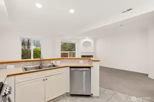 12530 Admiralty Way, Everett, WA 98204 - Photo 6