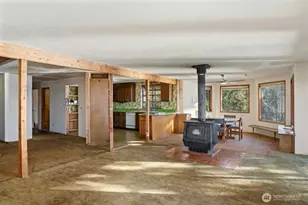 820 E Burgundy Rd, Shelton, WA 98584 - Photo 10