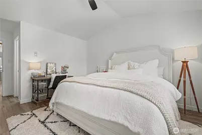 19129 110th Place SE, Renton, WA 98055 - Photo 18