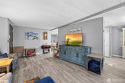 4565 Woodland Circle, Oak Harbor, WA 98277 - Photo 8