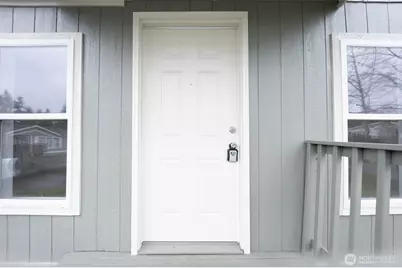 16501 42nd Avenue Ct E, Tacoma, WA 98446 - Photo 4