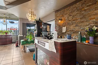 1304 Ocean Beach Highway, Longview, WA 98632 - Photo 8