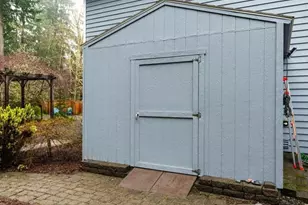 8100 231St Pl NE, Redmond, WA 98053 - Photo 38