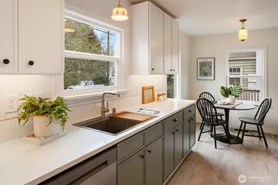 8532 31st Avenue NW, Seattle, WA 98117 - Photo 8