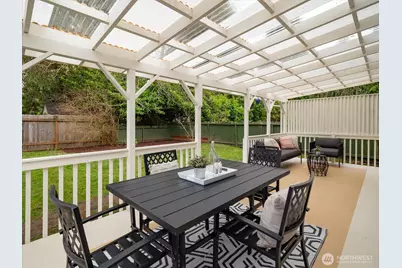 8532 31st Avenue NW, Seattle, WA 98117 - Photo 24