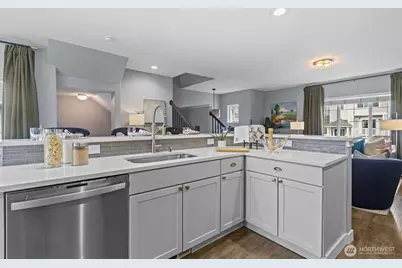 5234 35th Street E, Fife, WA 98424 - Photo 10