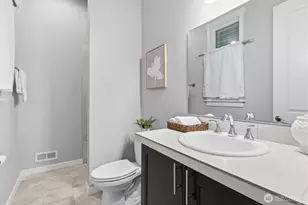 15249 NE Woodland Pl, Woodinville, WA 98072 - Photo 20