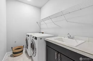 15249 NE Woodland Pl, Woodinville, WA 98072 - Photo 22