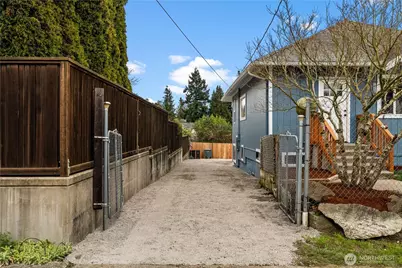 5518 39th Avenue S, Seattle, WA 98118 - Photo 4