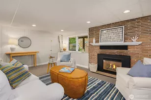 7946 Grand Ave NE, Bainbridge Island, WA 98110 - Photo 20