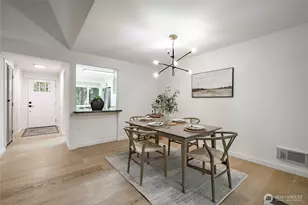 1607 102nd Pl NE, Bellevue, WA 98004 - Photo 10