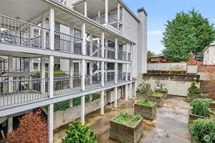 9200 Greenwood Ave N, Seattle, WA 98103 - Photo 2