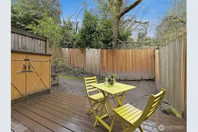 301 W Raye Street #201, Seattle, WA 98119 - Photo 26