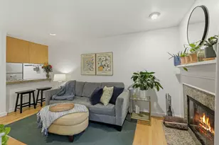 301 W Raye St, Seattle, WA 98119 - Photo 8