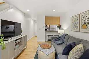 301 W Raye St, Seattle, WA 98119 - Photo 12