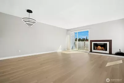 8812 20th Avenue NE #A302, Seattle, WA 98115 - Photo 4