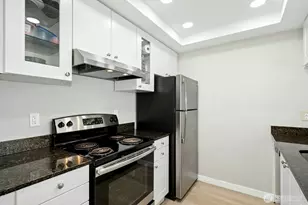 8812 20th Ave NE, Seattle, WA 98115 - Photo 8