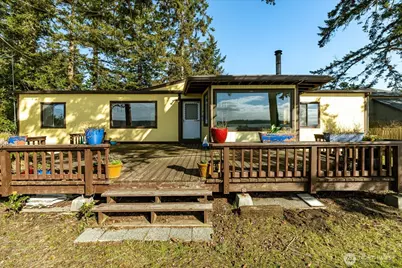 1677 Penn Cove Road, Oak Harbor, WA 98277 - Photo 4