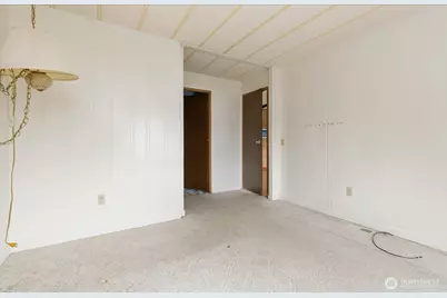 1677 Penn Cove Road, Oak Harbor, WA 98277 - Photo 18