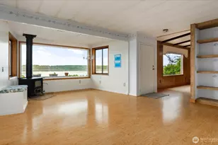 1677 Penn Cove Rd, Oak Harbor, WA 98277 - Photo 8