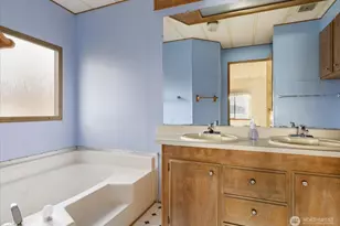 1677 Penn Cove Rd, Oak Harbor, WA 98277 - Photo 20