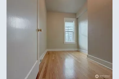 901 NE 43rd Street #201, Seattle, WA 98105 - Photo 16