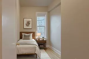 901 NE 43rd St, Seattle, WA 98105 - Photo 18