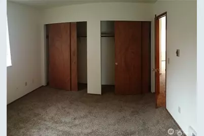 906 S 22nd Court, Mount Vernon, WA 98274 - Photo 16