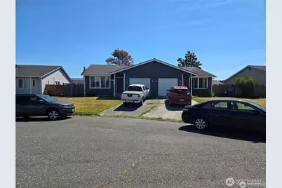 906 S 22nd Court, Mount Vernon, WA 98274 - Photo 1