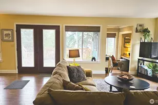 6234 NE 182nd St, Kenmore, WA 98028 - Photo 10