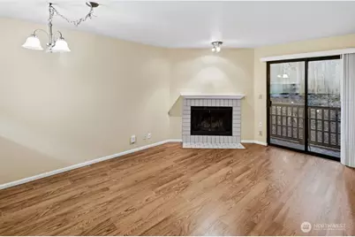 710 N 160th Street #B112, Shoreline, WA 98133 - Photo 6
