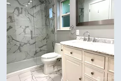 12043 Bartlett Avenue NE, Seattle, WA 98125 - Photo 10