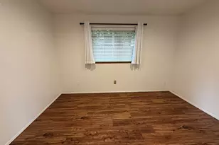 12043 Bartlett Ave NE, Seattle, WA 98125 - Photo 22