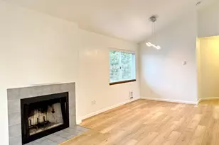 12043 Bartlett Ave NE, Seattle, WA 98125 - Photo 18