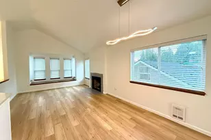 12043 Bartlett Ave NE, Seattle, WA 98125 - Photo 16
