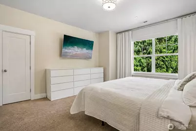 18235 NE 196th Court, Woodinville, WA 98077 - Photo 16