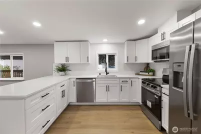 13010 222nd Avenue E, Bonney Lake, WA 98391 - Photo 6