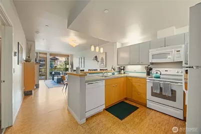 2220 W Woodin Avenue #106, Chelan, WA 98816 - Photo 10