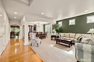 12153 SE 307th Pl, Auburn, WA 98092 - Photo 8