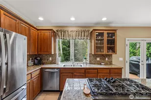 11215 29th St SE, Lake Stevens, WA 98258 - Photo 12
