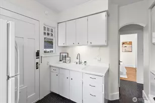 2857 NW 73rd St, Seattle, WA 98117 - Photo 12