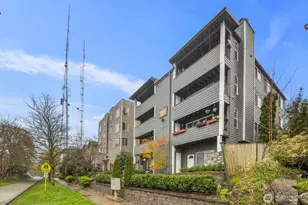 1729 18th Ave, Seattle, WA 98122 - Photo 4