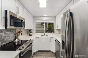 1729 18th Ave, Seattle, WA 98122 - Photo 12