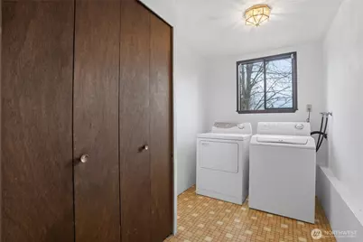 729 NE Pinecrest Drive, Bremerton, WA 98311 - Photo 30