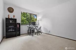 729 NE Pinecrest Dr, Bremerton, WA 98311 - Photo 18