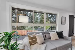 13046 15th Ave NE, Seattle, WA 98125 - Photo 10