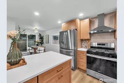 13046 15th Avenue NE, Seattle, WA 98125 - Photo 6