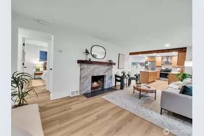 13046 15th Avenue NE, Seattle, WA 98125 - Photo 4