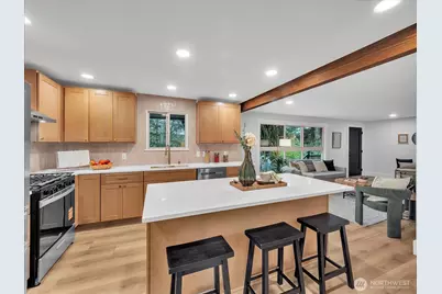 13046 15th Avenue NE, Seattle, WA 98125 - Photo 8