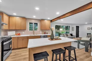 13046 15th Ave NE, Seattle, WA 98125 - Photo 8